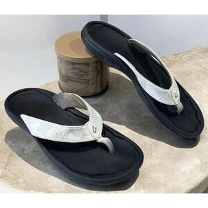 OluKai Ohana White Pineapple Thong Flip Flop Sandal Shoes Women's US 8